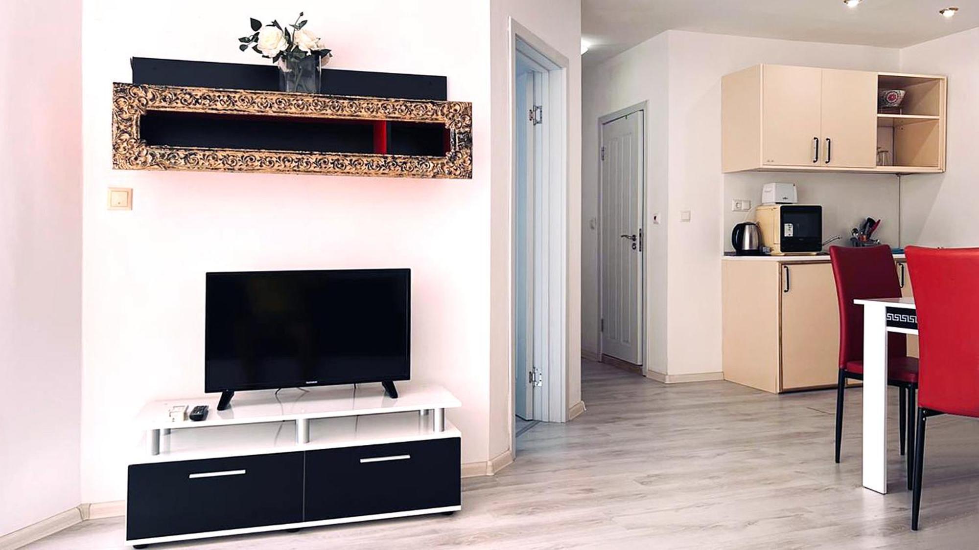 Private Apartment With Parking And Pool Balchik Exterior photo
