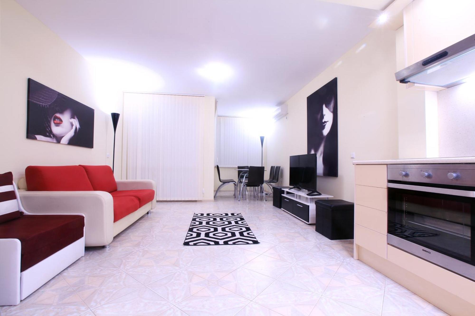 Private Apartment With Parking And Pool Balchik Exterior photo